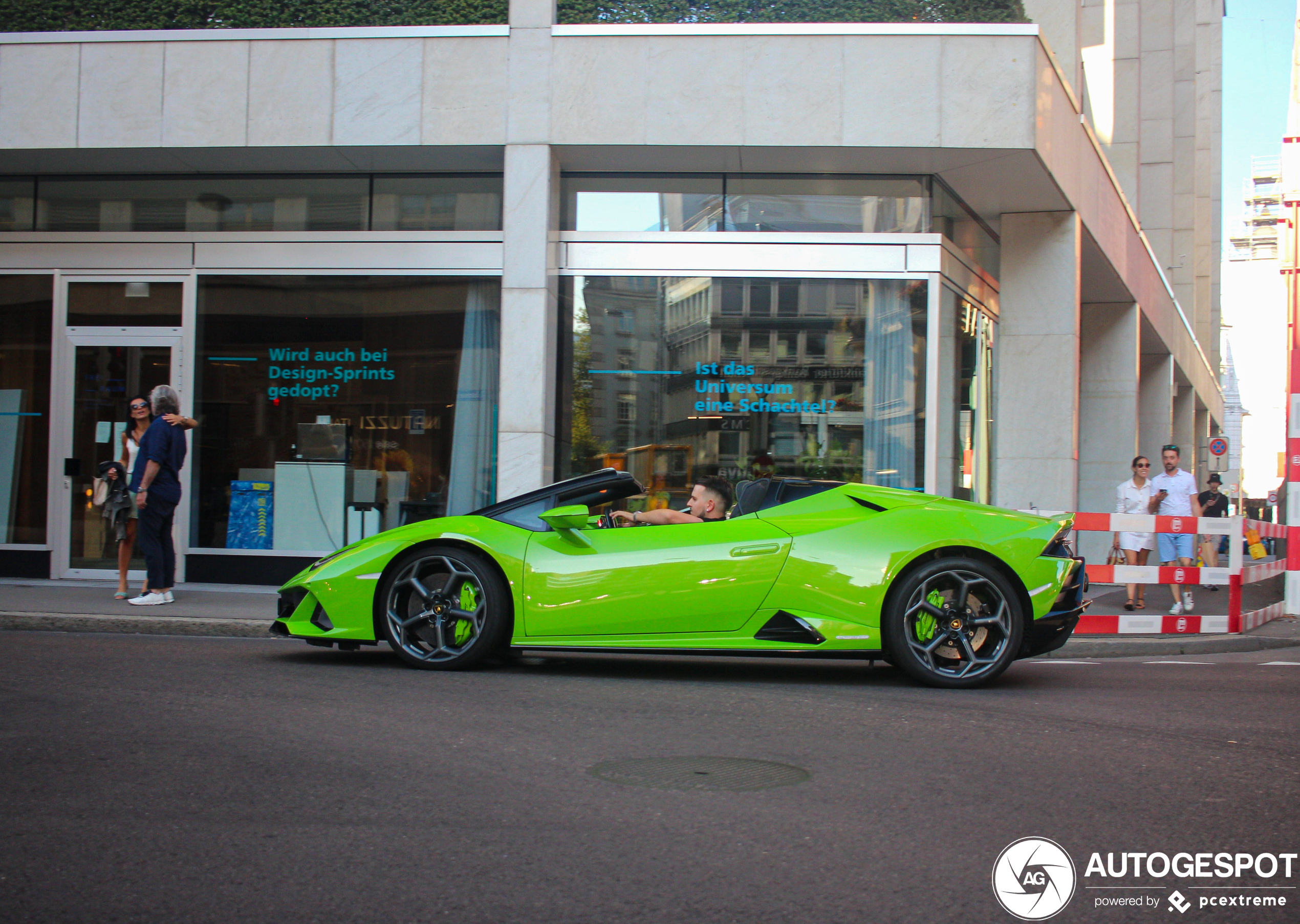 Lamborghini Huracán LP640-4 EVO Spyder