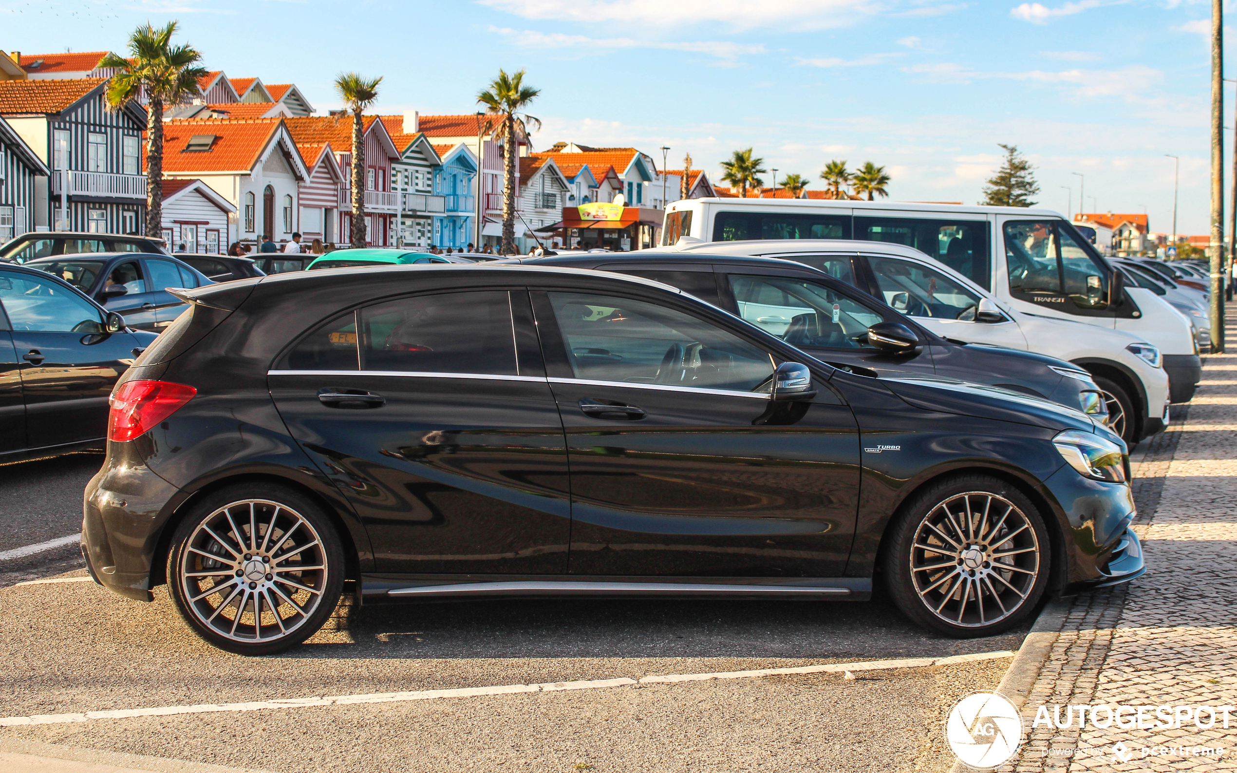 Mercedes-AMG A 45 W176 2015