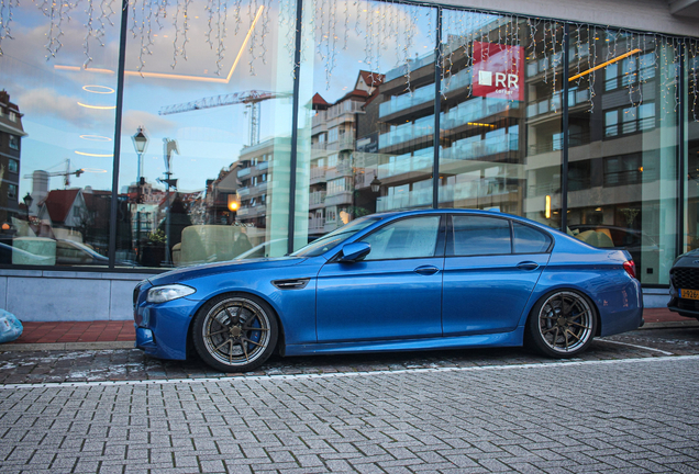 BMW M5 F10 2011