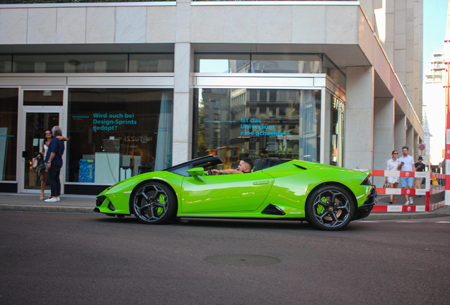 Lamborghini Huracán LP640-4 EVO Spyder