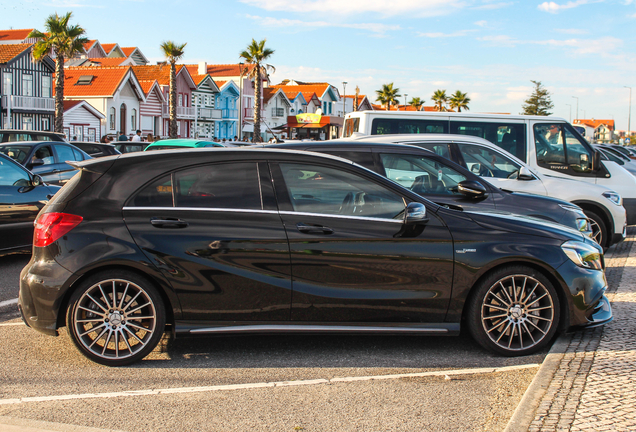 Mercedes-AMG A 45 W176 2015