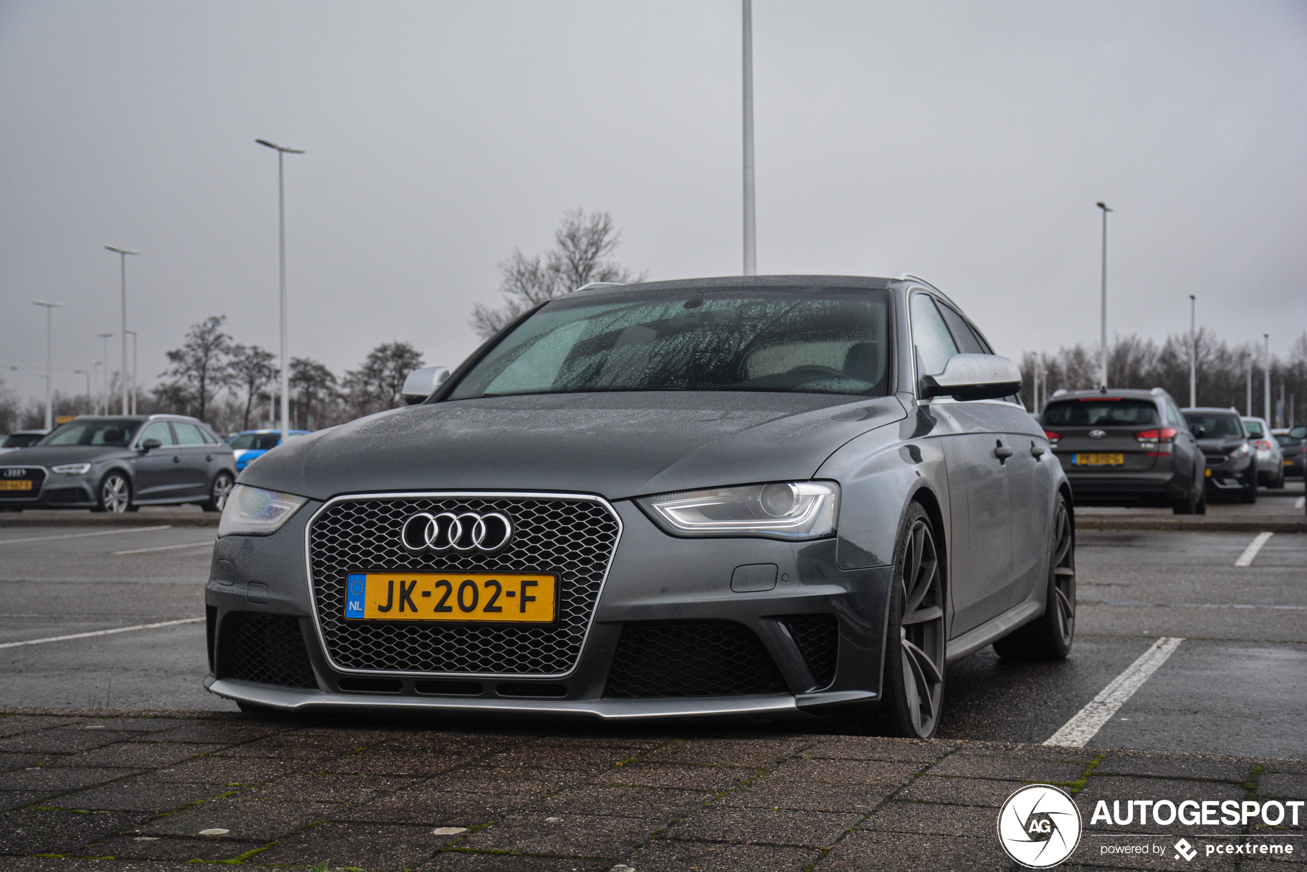 Audi RS4 Avant B8