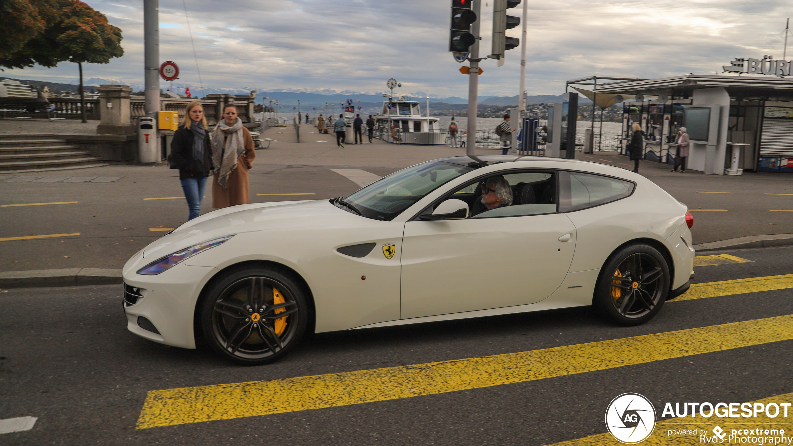 Ferrari FF