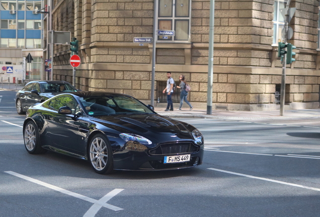 Aston Martin V12 Vantage S