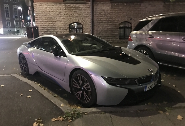 BMW i8