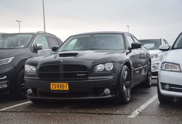 Dodge Charger SRT-8