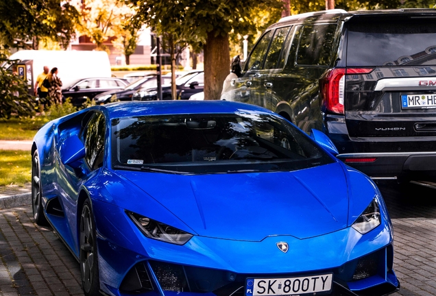 Lamborghini Huracán LP640-4 EVO