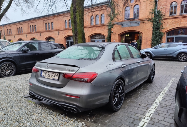 Mercedes-AMG E 63 S W213 2021