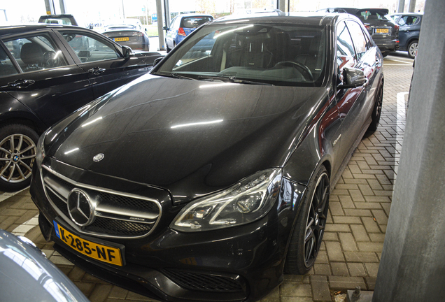 Mercedes-Benz E 63 AMG S W212