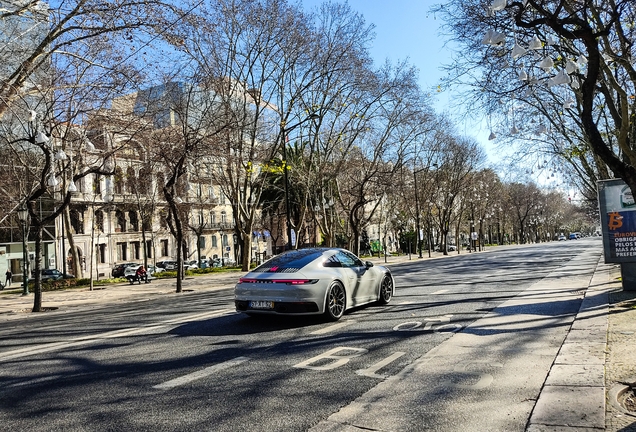 Porsche 992 Carrera 4S