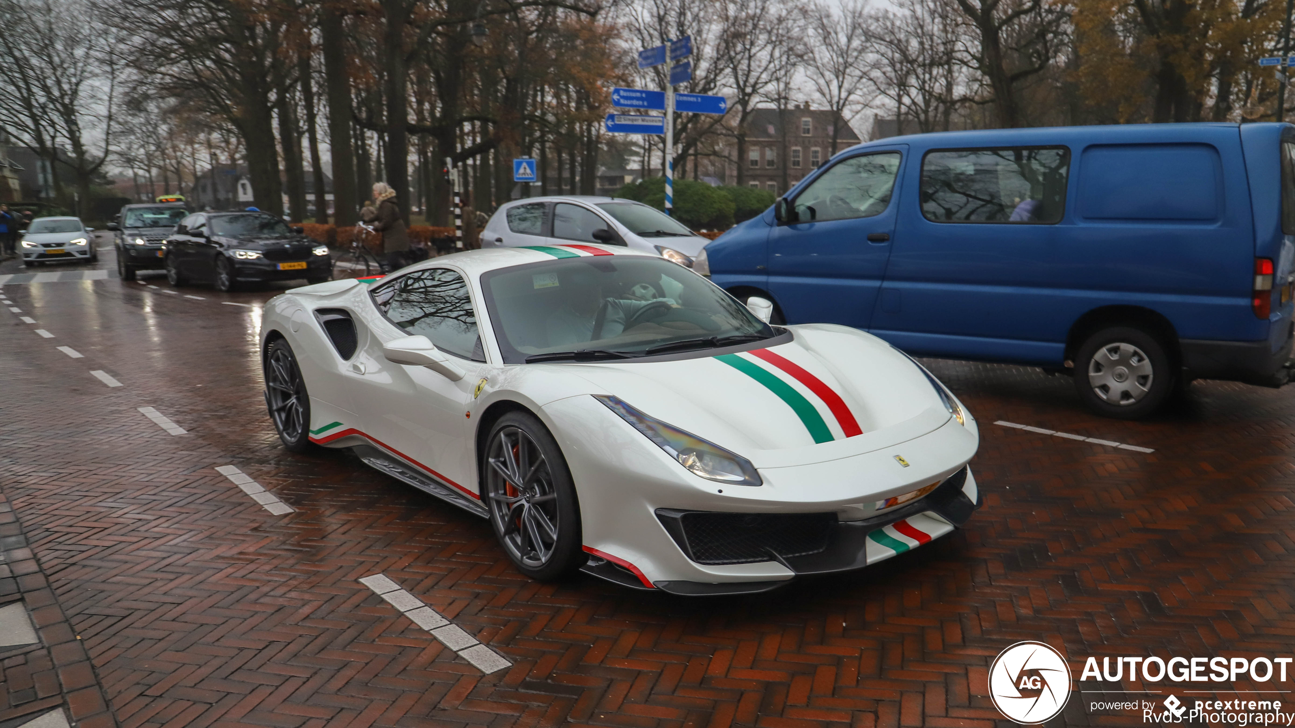 Ferrari 488 Pista