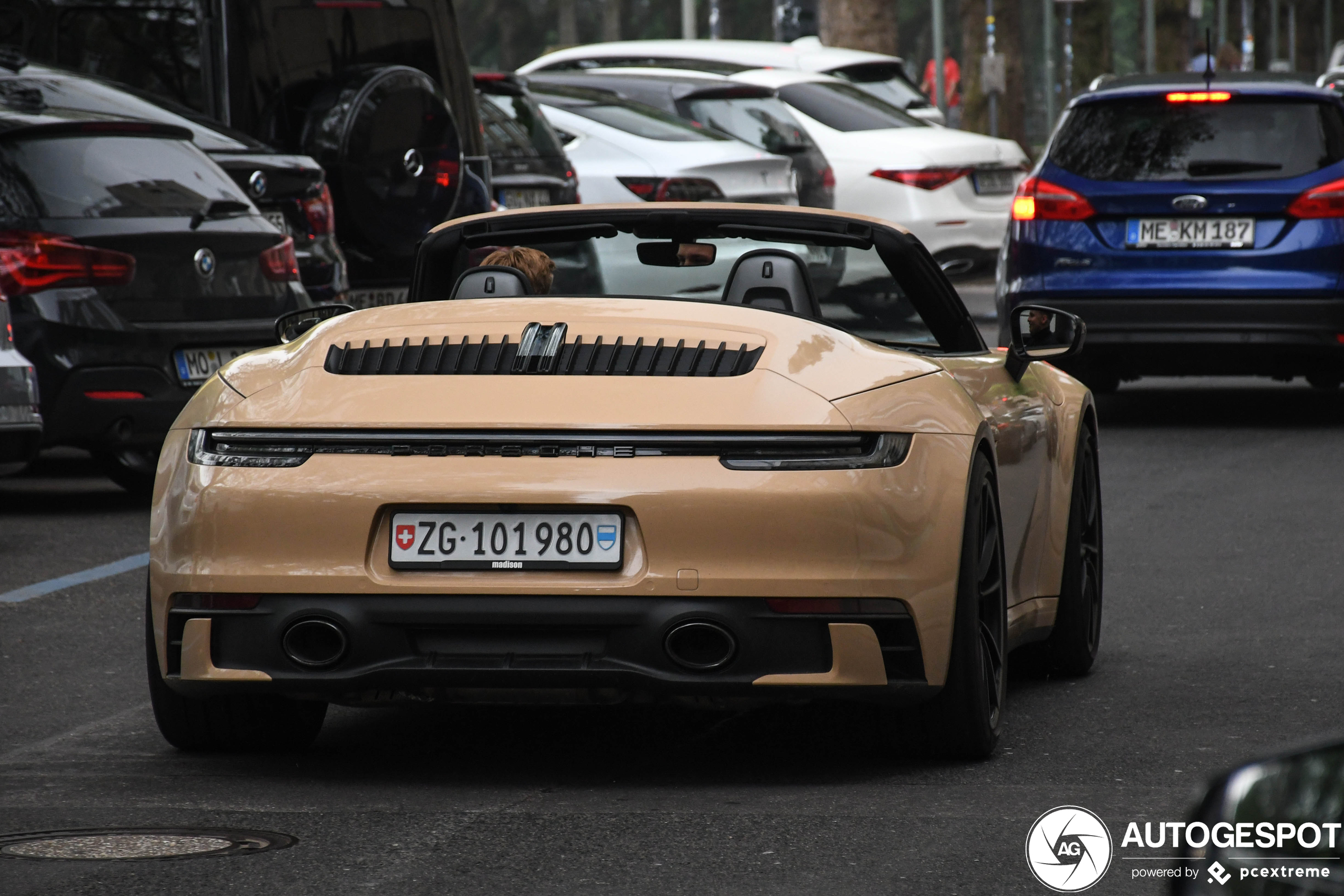 Porsche 992 Carrera 4S Cabriolet