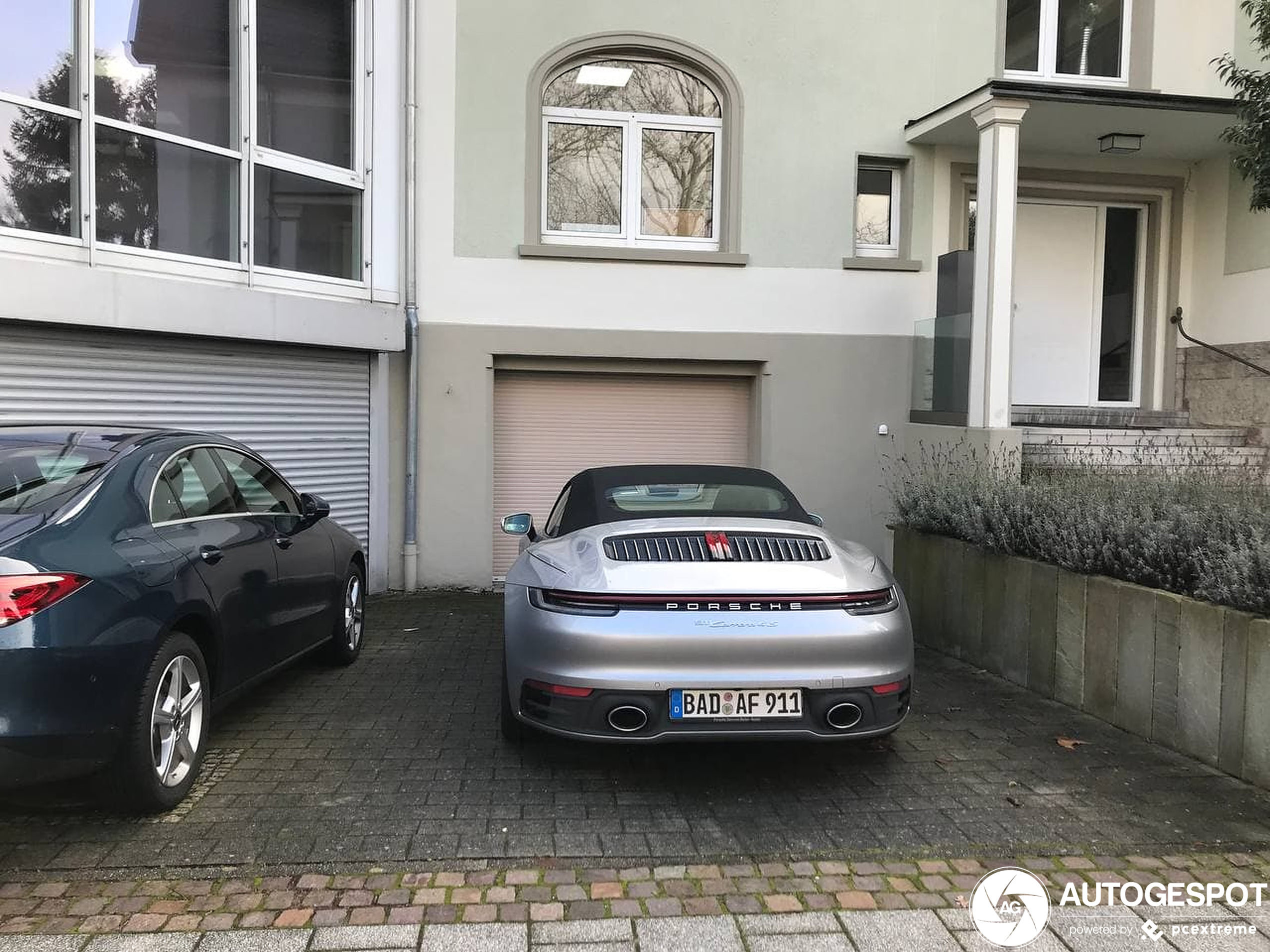 Porsche 992 Carrera 4S Cabriolet