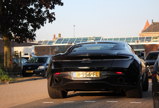 Aston Martin DB11