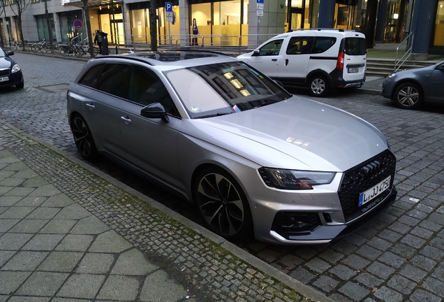 Audi RS4 Avant B9