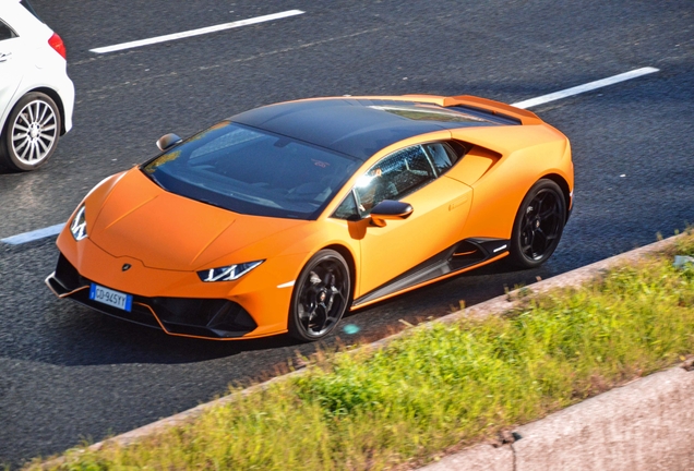 Lamborghini Huracán LP640-4 EVO