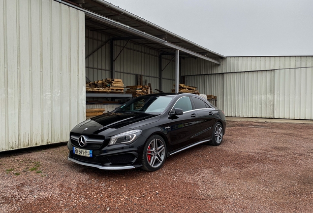 Mercedes-Benz CLA 45 AMG C117