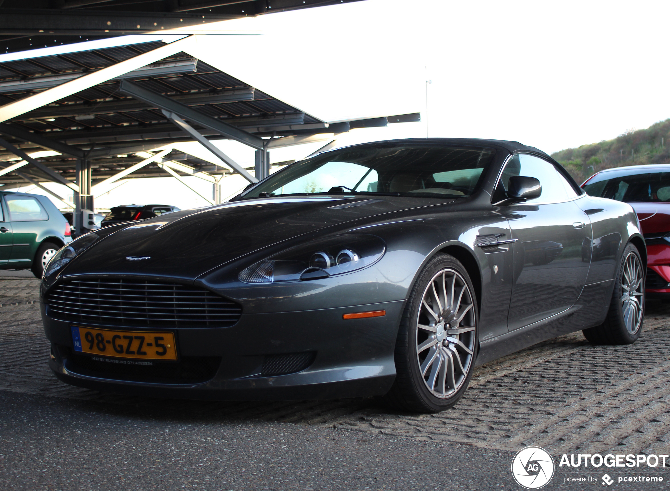 Aston Martin DB9 Volante