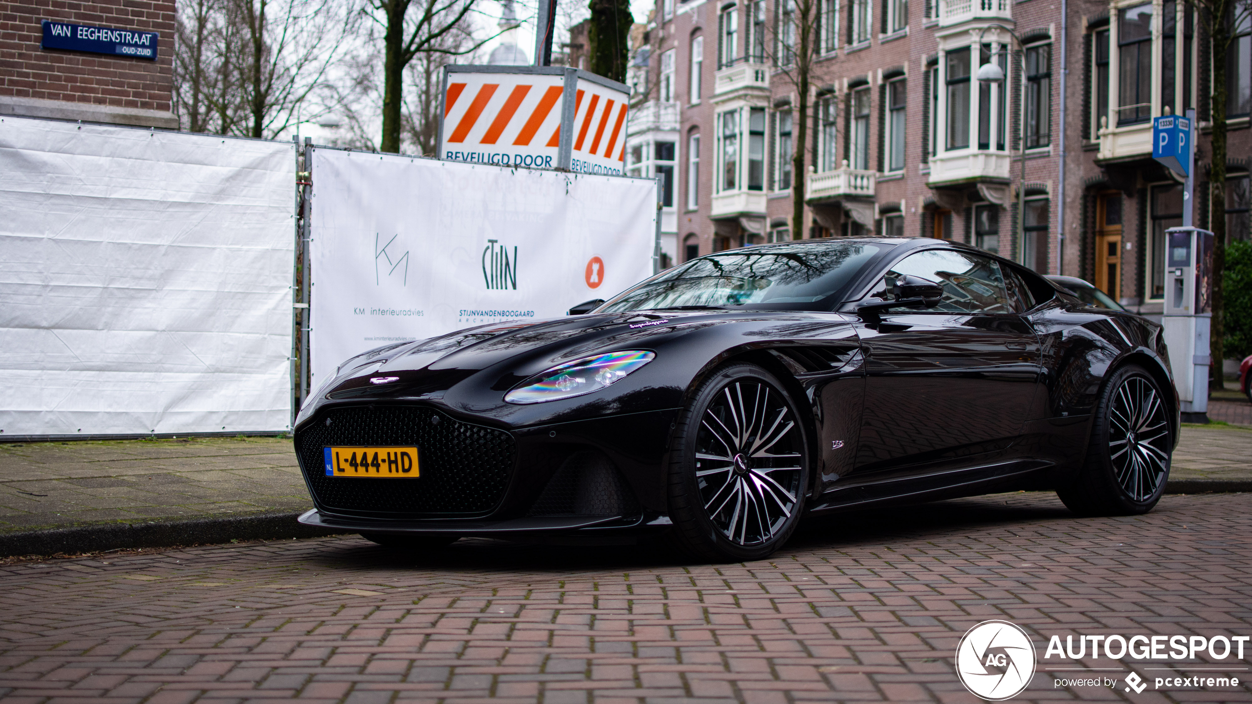 Aston Martin DBS Superleggera