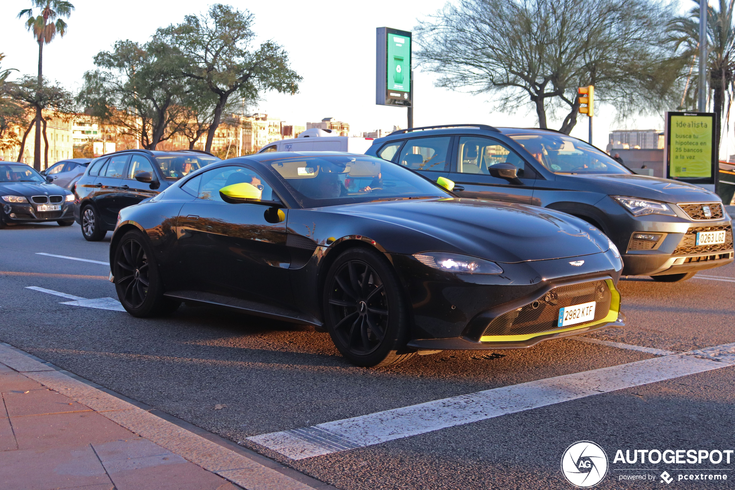 Aston Martin V8 Vantage 2018