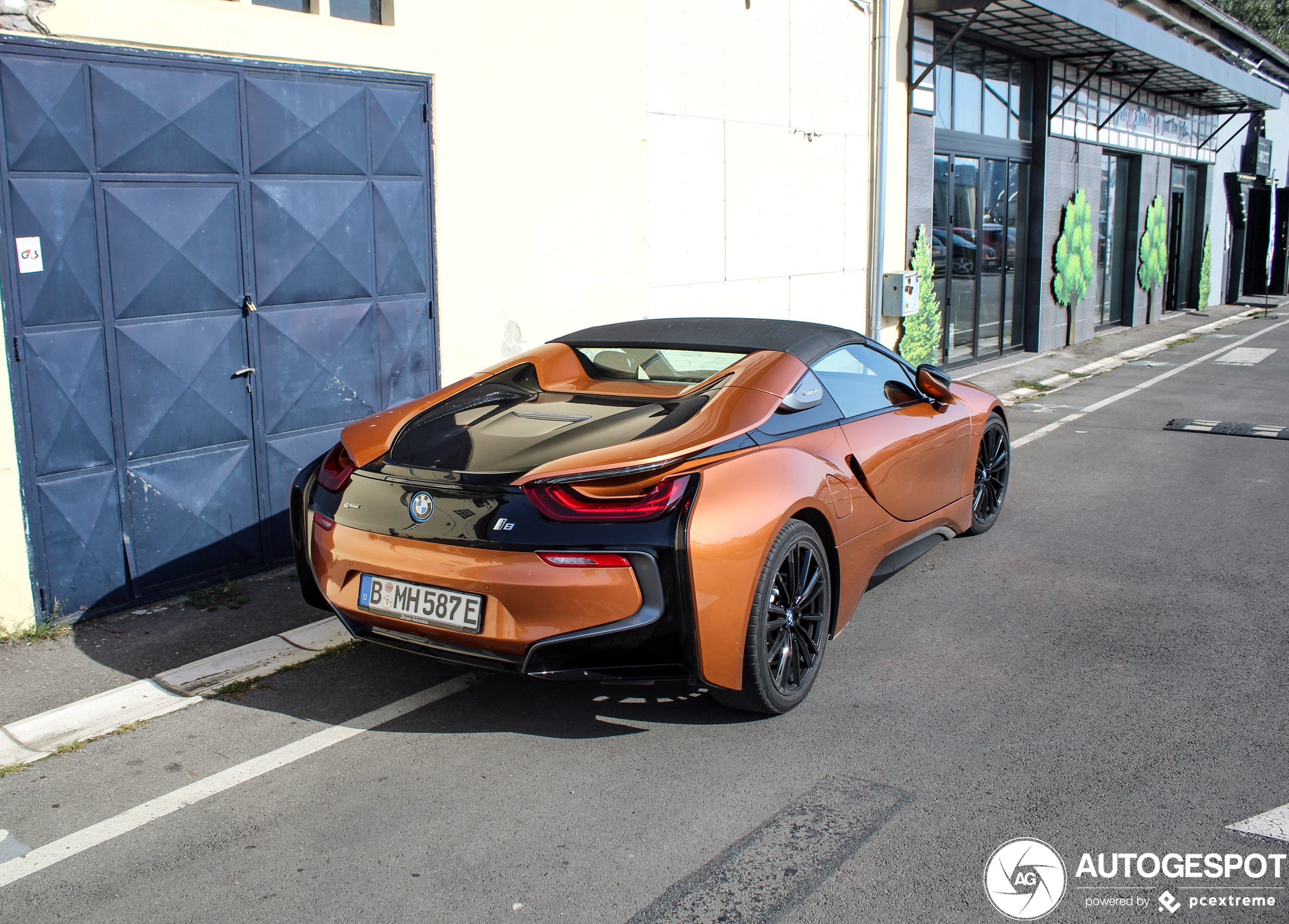 BMW i8 Roadster