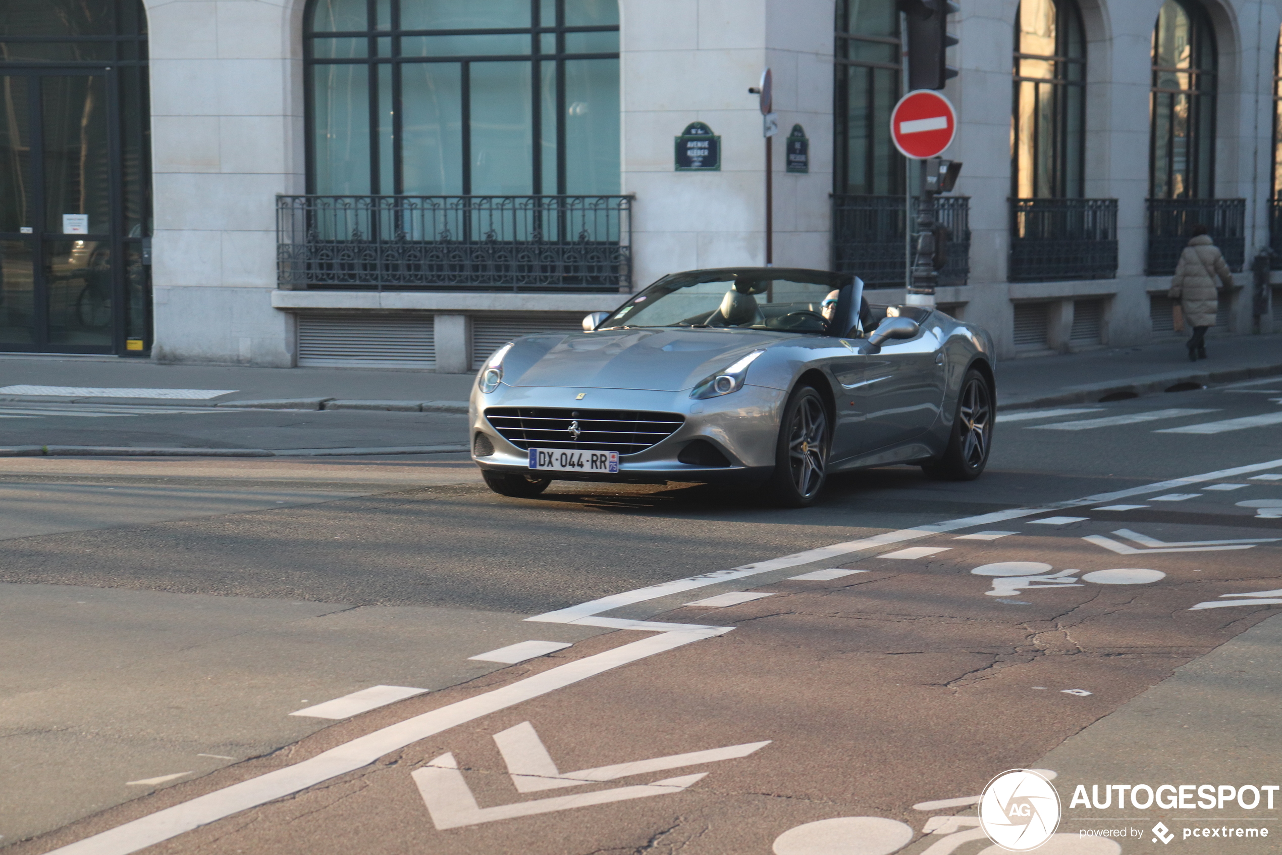 Ferrari California T