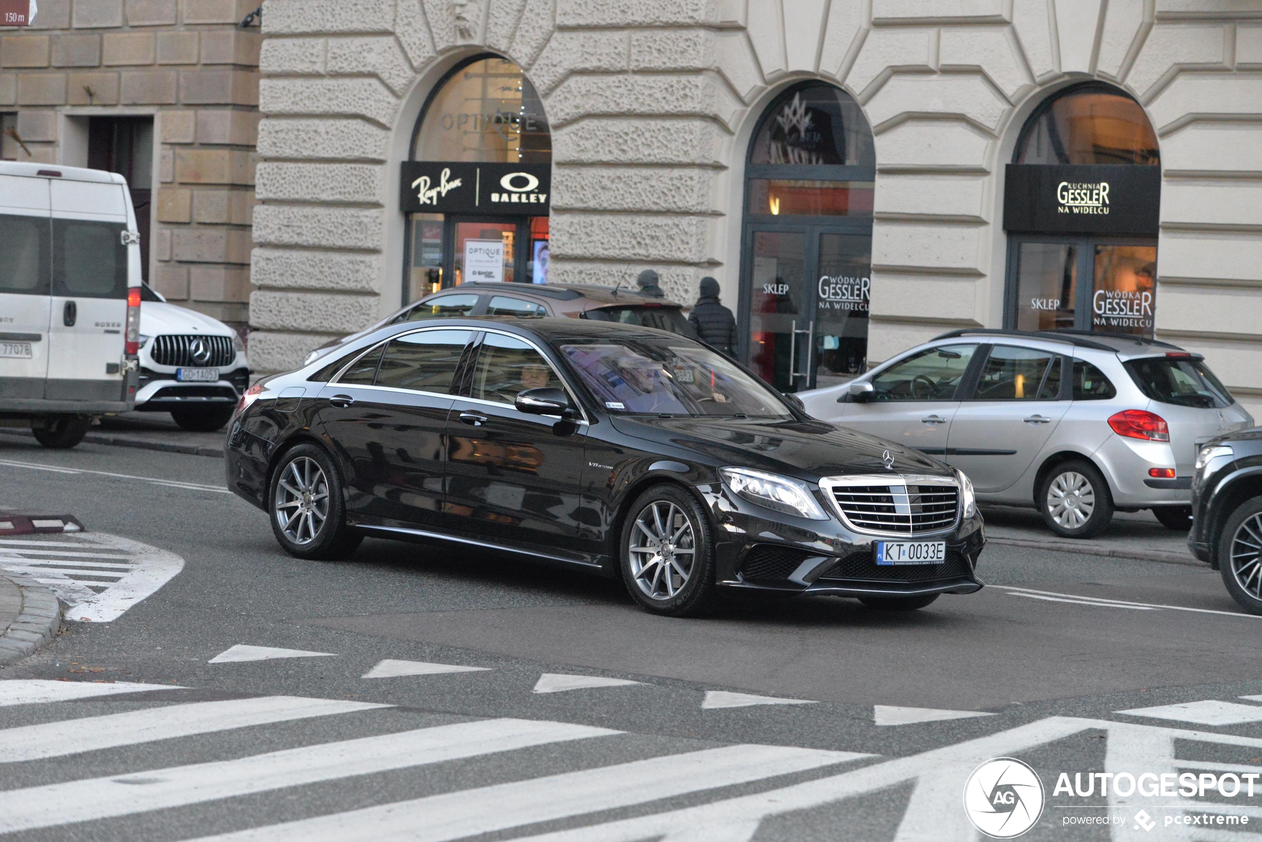 Mercedes-Benz S 63 AMG V222