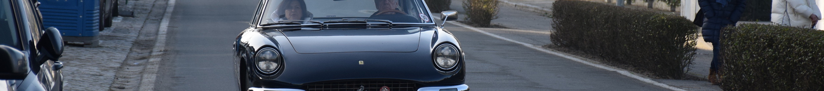 Ferrari 365 GT 2+2