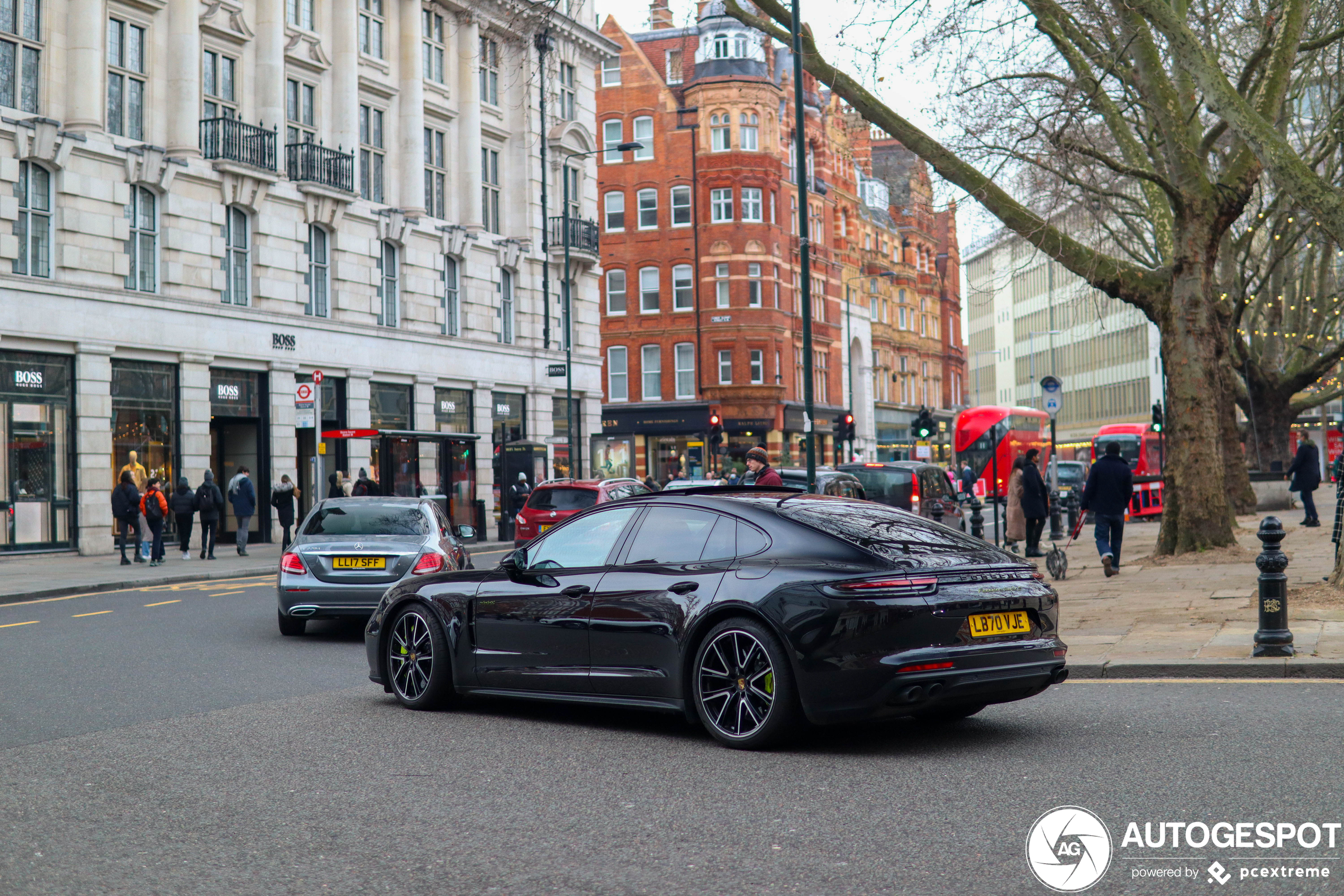 Porsche 971 Panamera Turbo S E-Hybrid