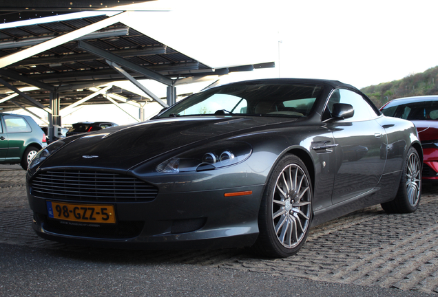 Aston Martin DB9 Volante