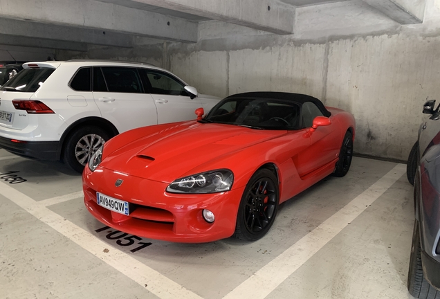 Dodge Viper SRT-10 Roadster 2003