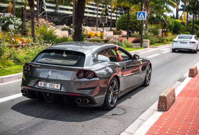 Ferrari GTC4Lusso