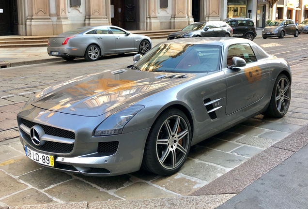 Mercedes-Benz SLS AMG