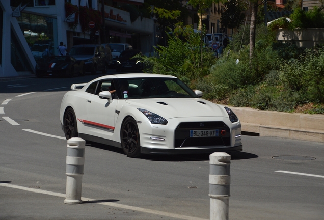 Nissan GT-R 2013