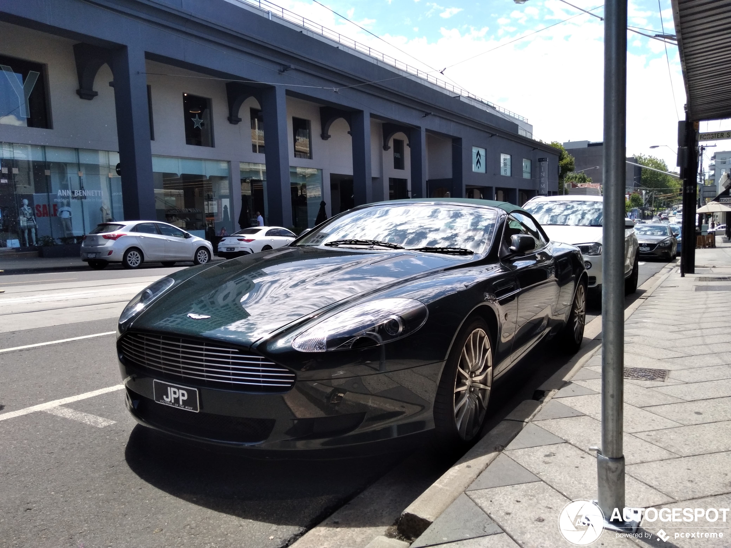 Aston Martin DB9 Volante