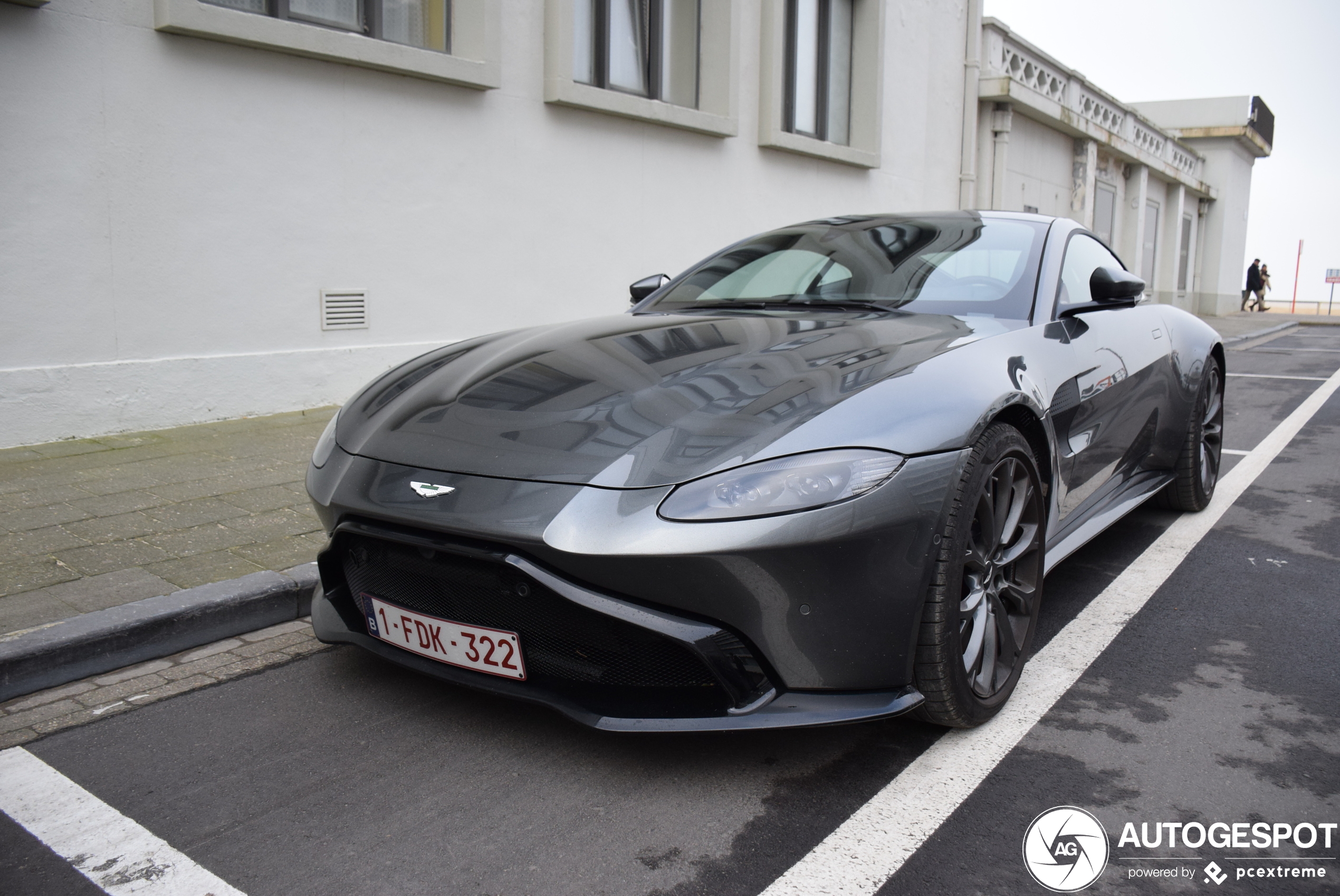 Aston Martin V8 Vantage 2018