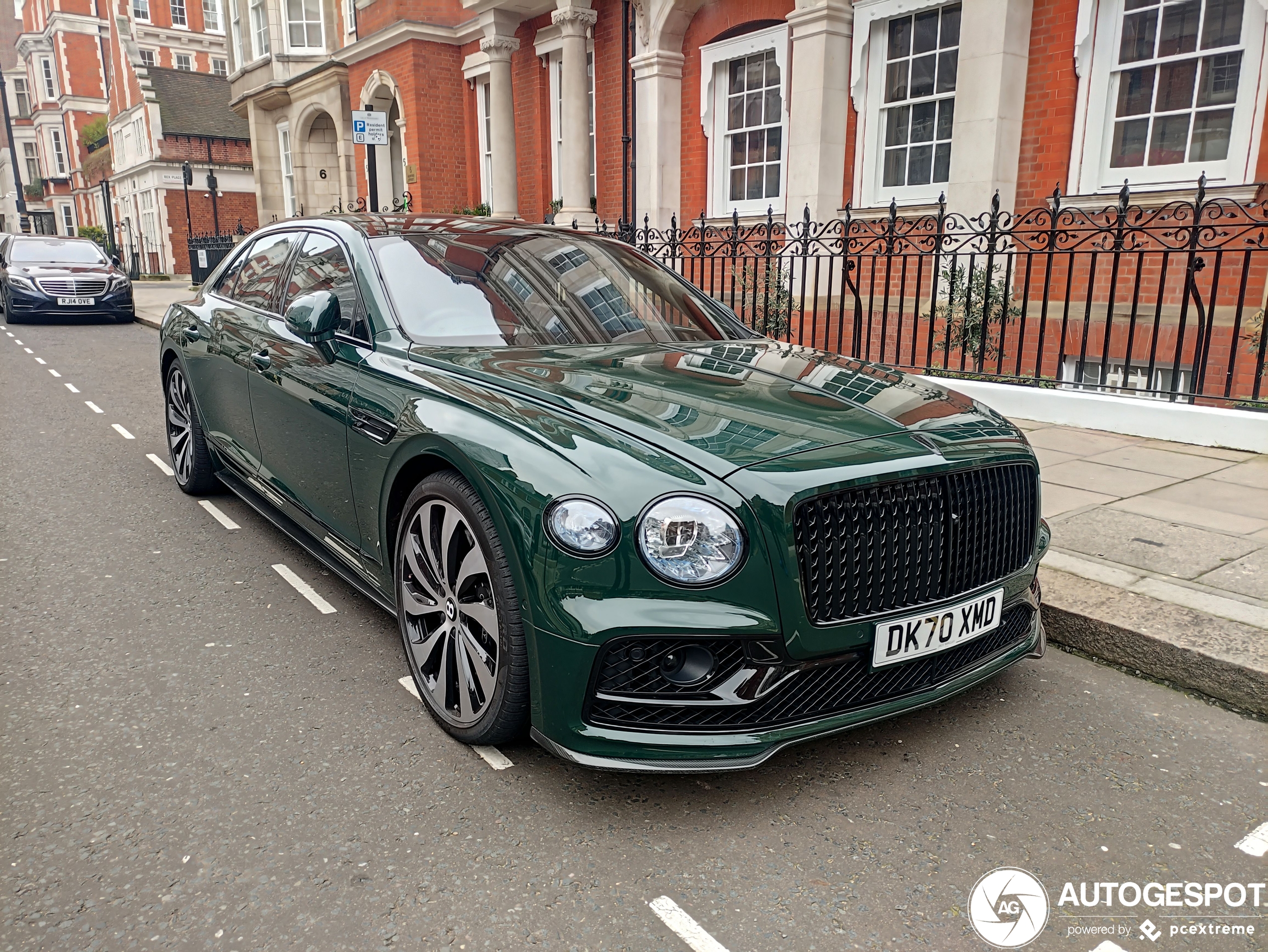 Bentley Flying Spur V8 2021