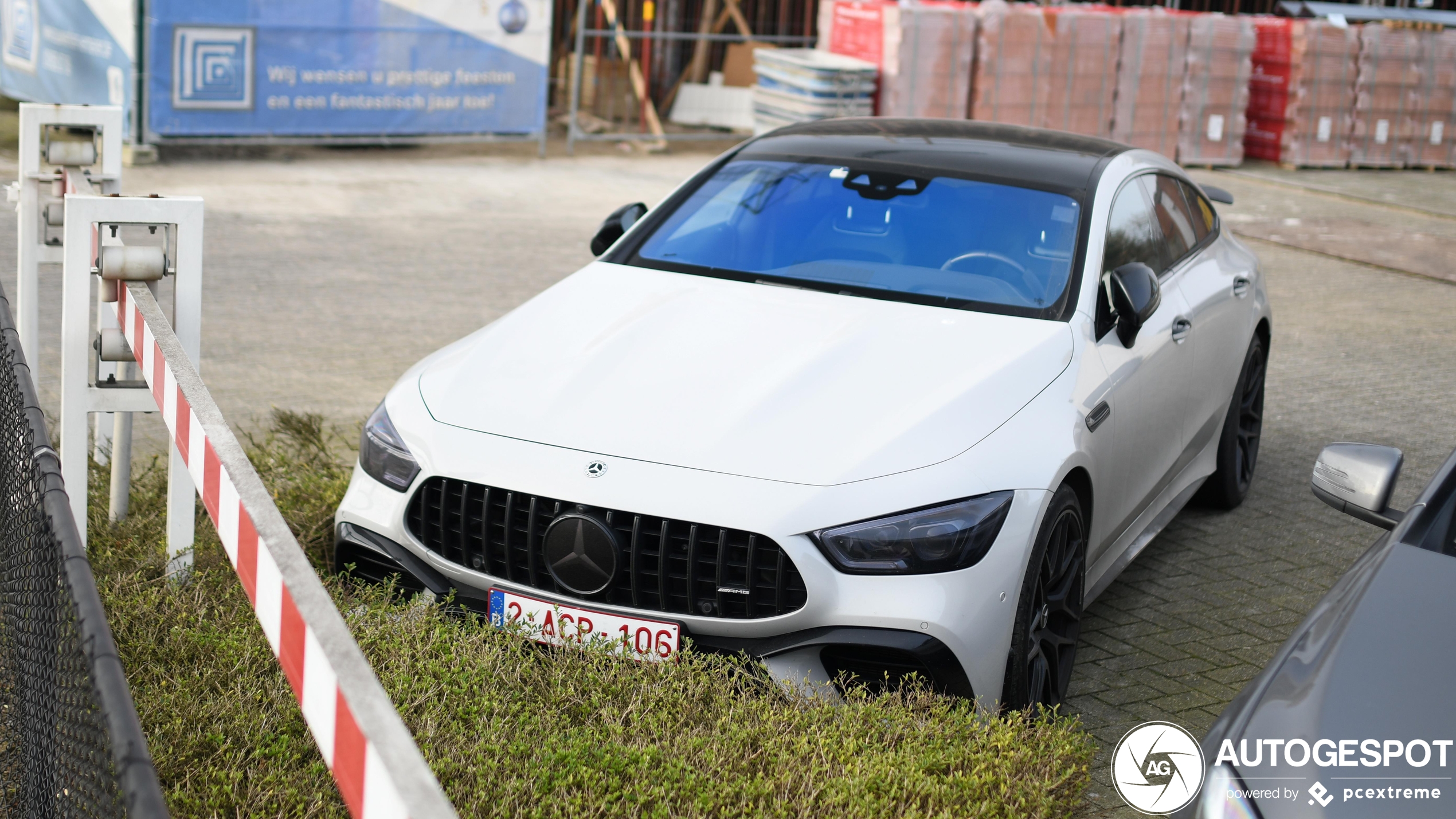 Mercedes-AMG GT 63 S X290