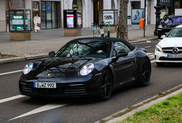 Porsche 992 Carrera 4S Cabriolet