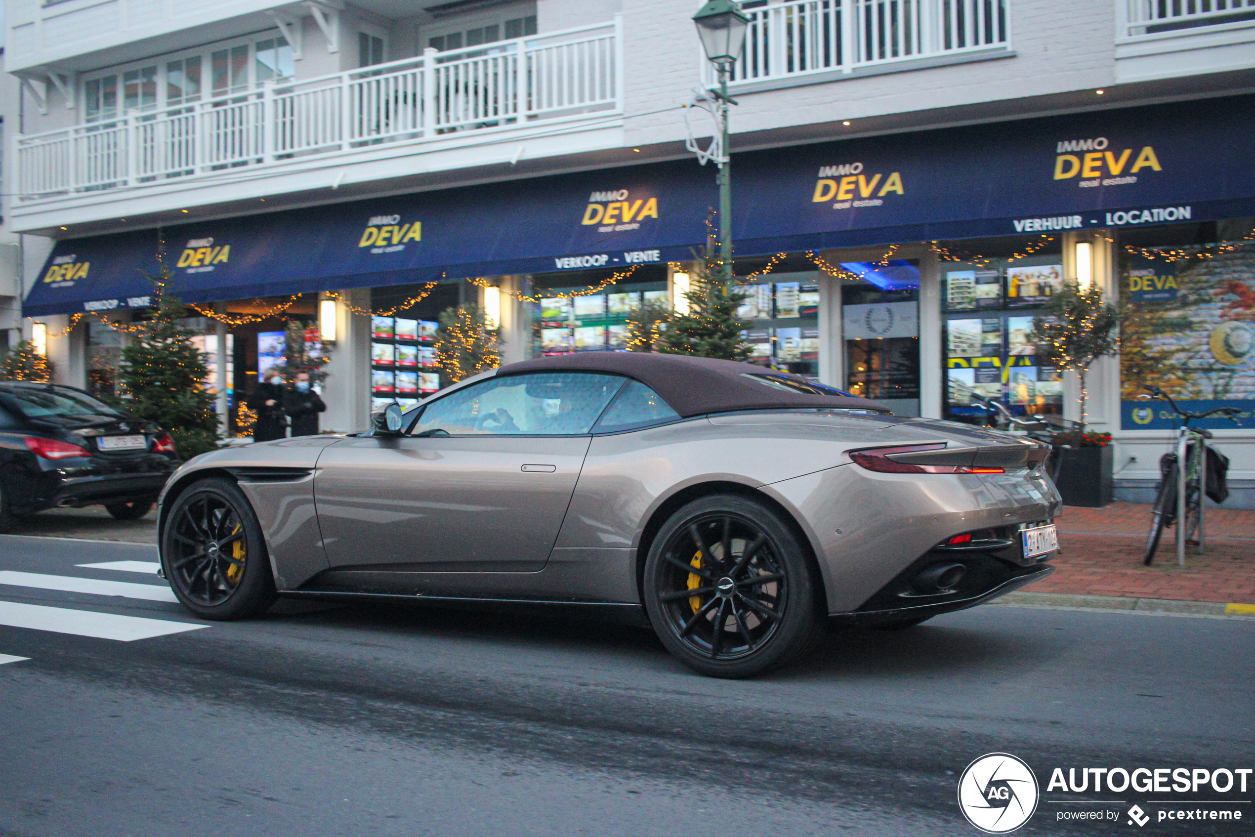 Aston Martin DB11 V8 Volante