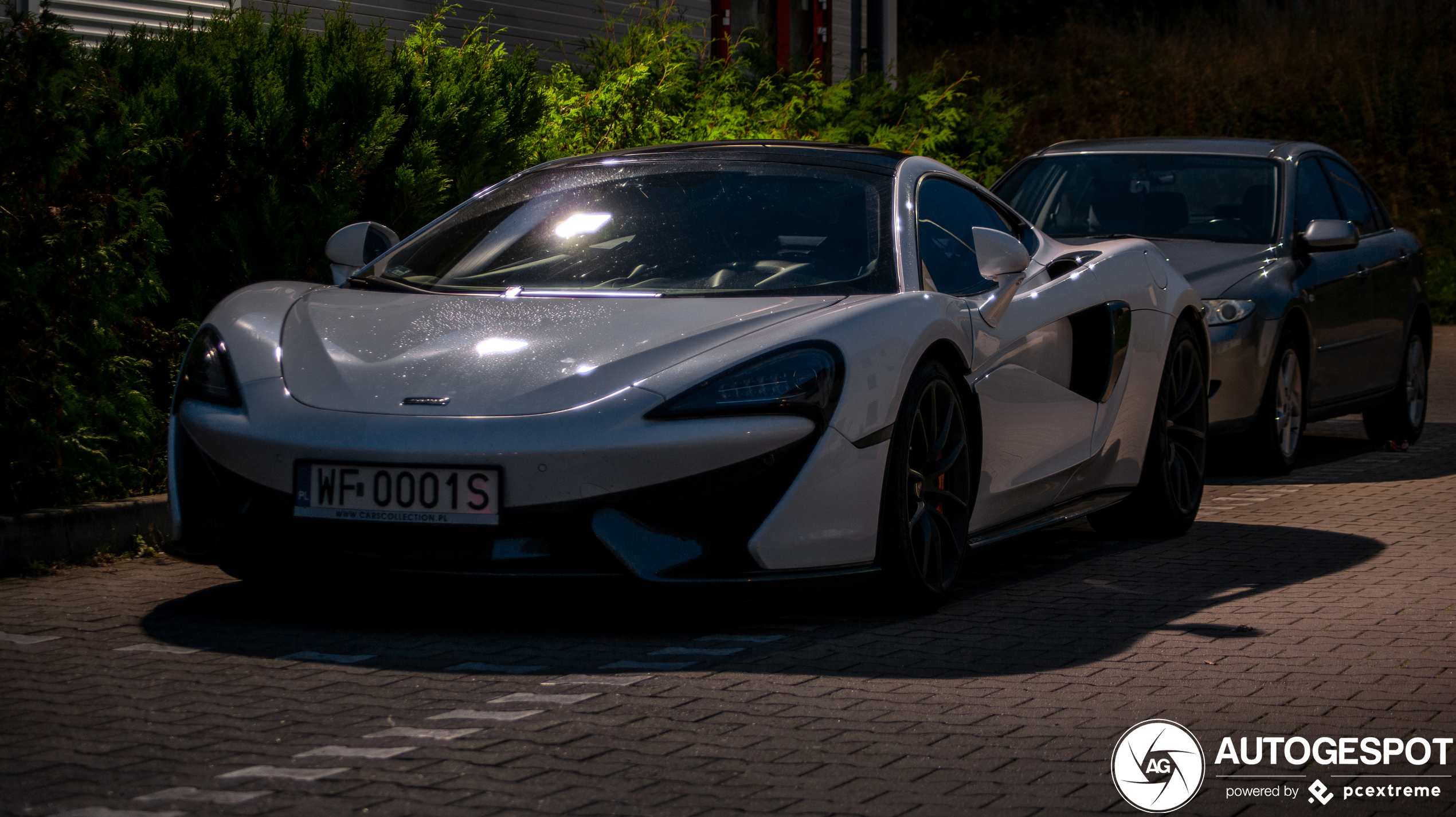 McLaren 570GT