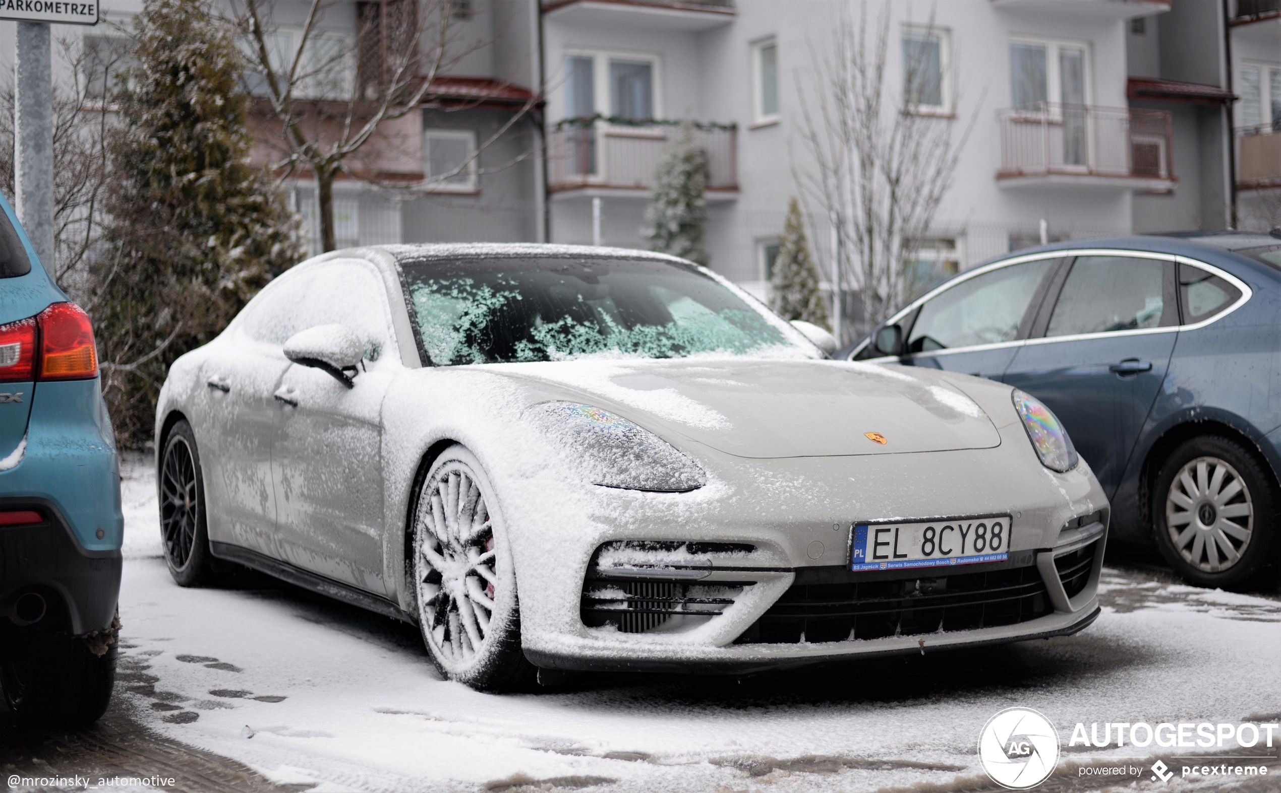 Porsche 971 Panamera Turbo