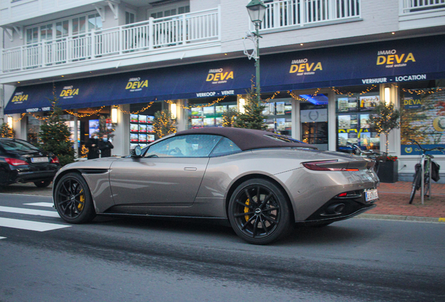 Aston Martin DB11 V8 Volante