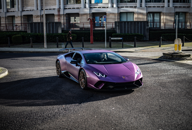 Lamborghini Huracán LP640-4 Performante