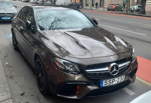 Mercedes-AMG E 63 S W213