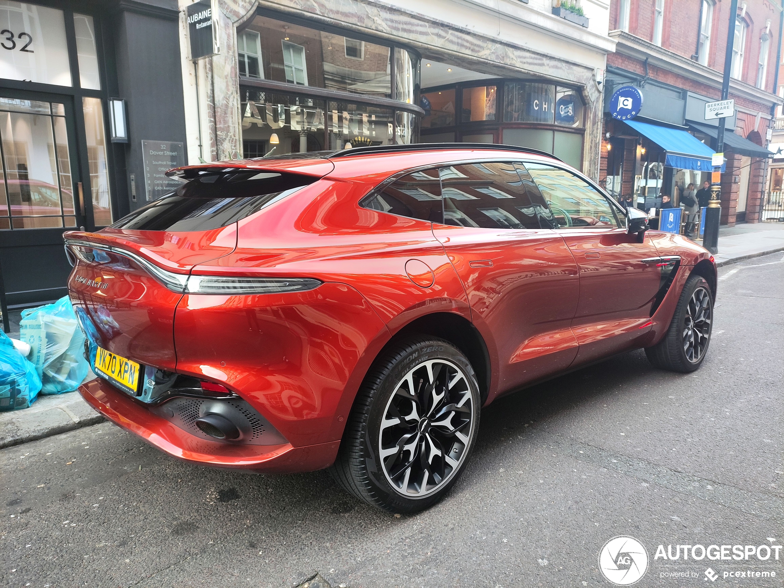 Aston Martin DBX