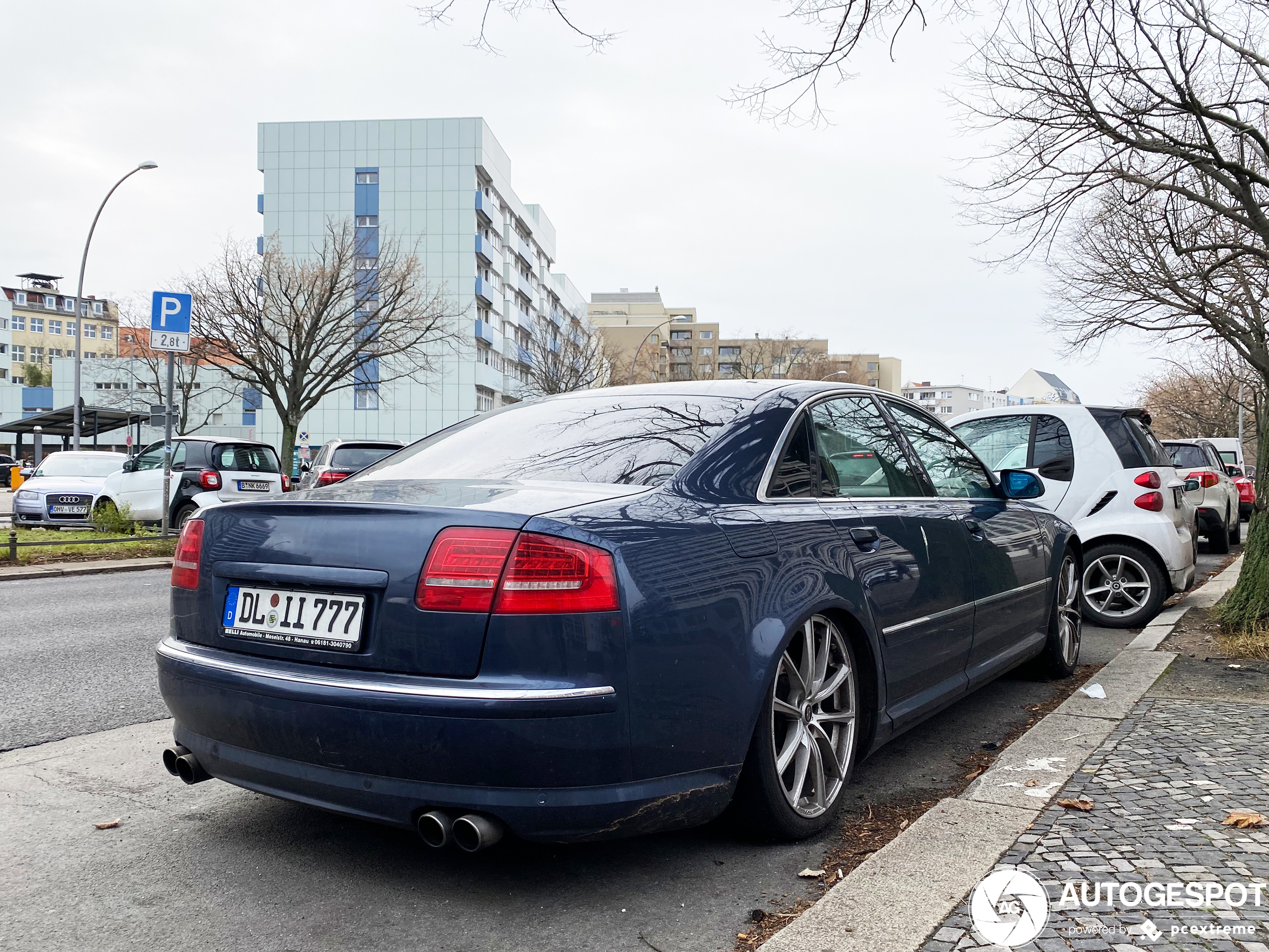 Audi S8 en CLA45 liggen ook in de kreukels