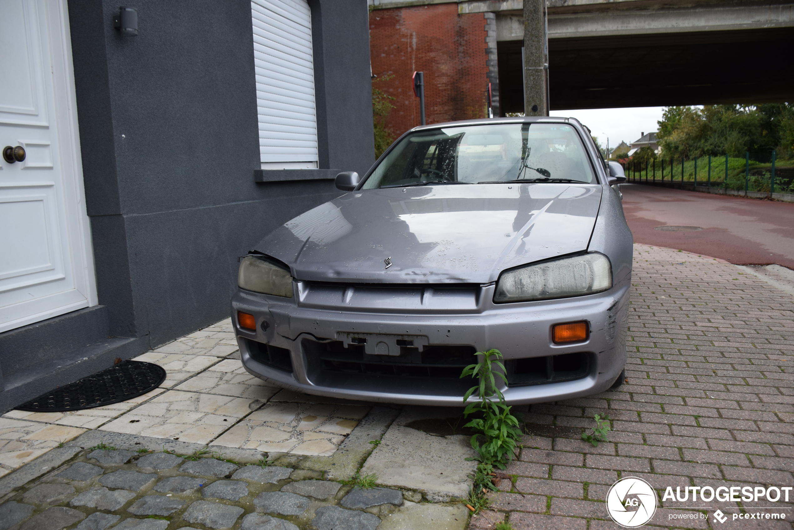 Nissan Skyline R34 Sedan