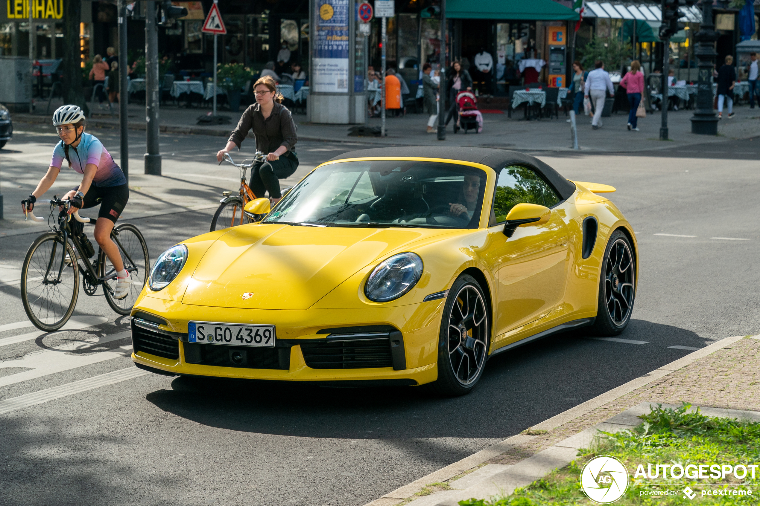 Porsche 992 Turbo S Cabriolet