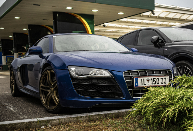 Audi R8 V10